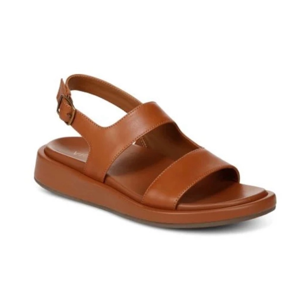 Vionic Madera Tan Sandals- New! Never worn! Size 8.5